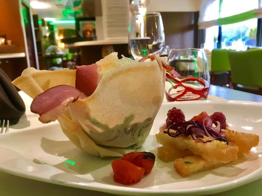 Kyriad Hotel Nevers Centre Restaurant billede