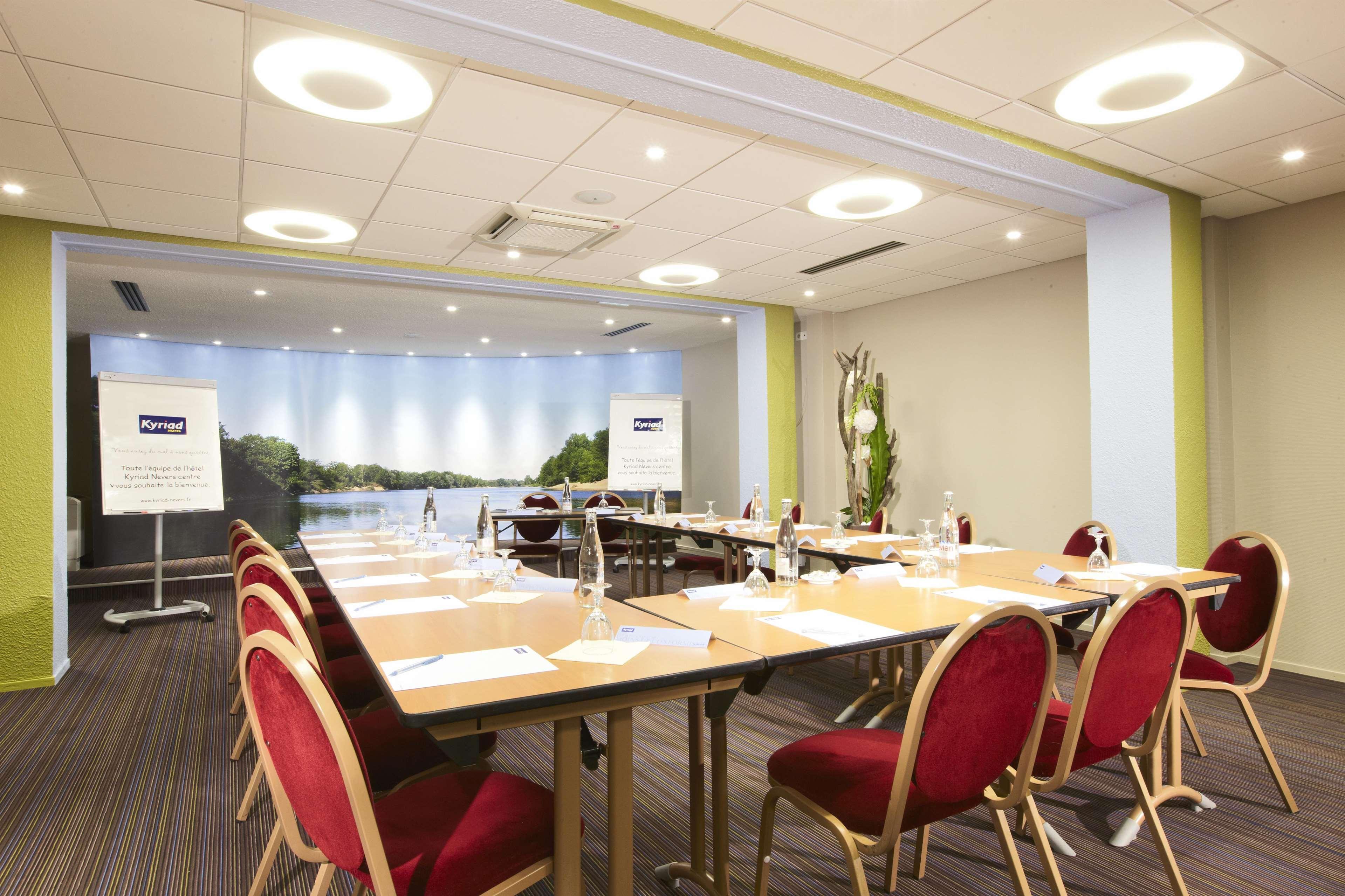 Kyriad Hotel Nevers Centre Eksteriør billede